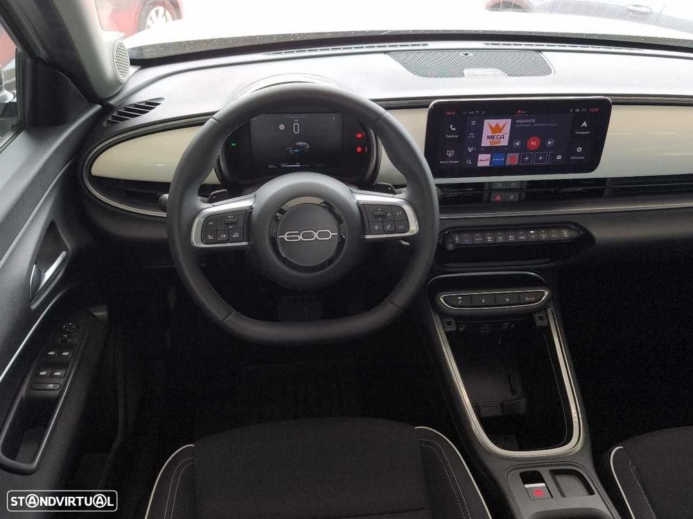Fiat 600 1.2 Hybrid Icon - 12