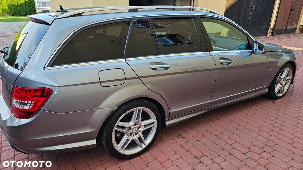 Mercedes-Benz Klasa C 350 T CDI DPF (BlueEFFICIENCY) 7G-TRONIC Avantgarde - 20