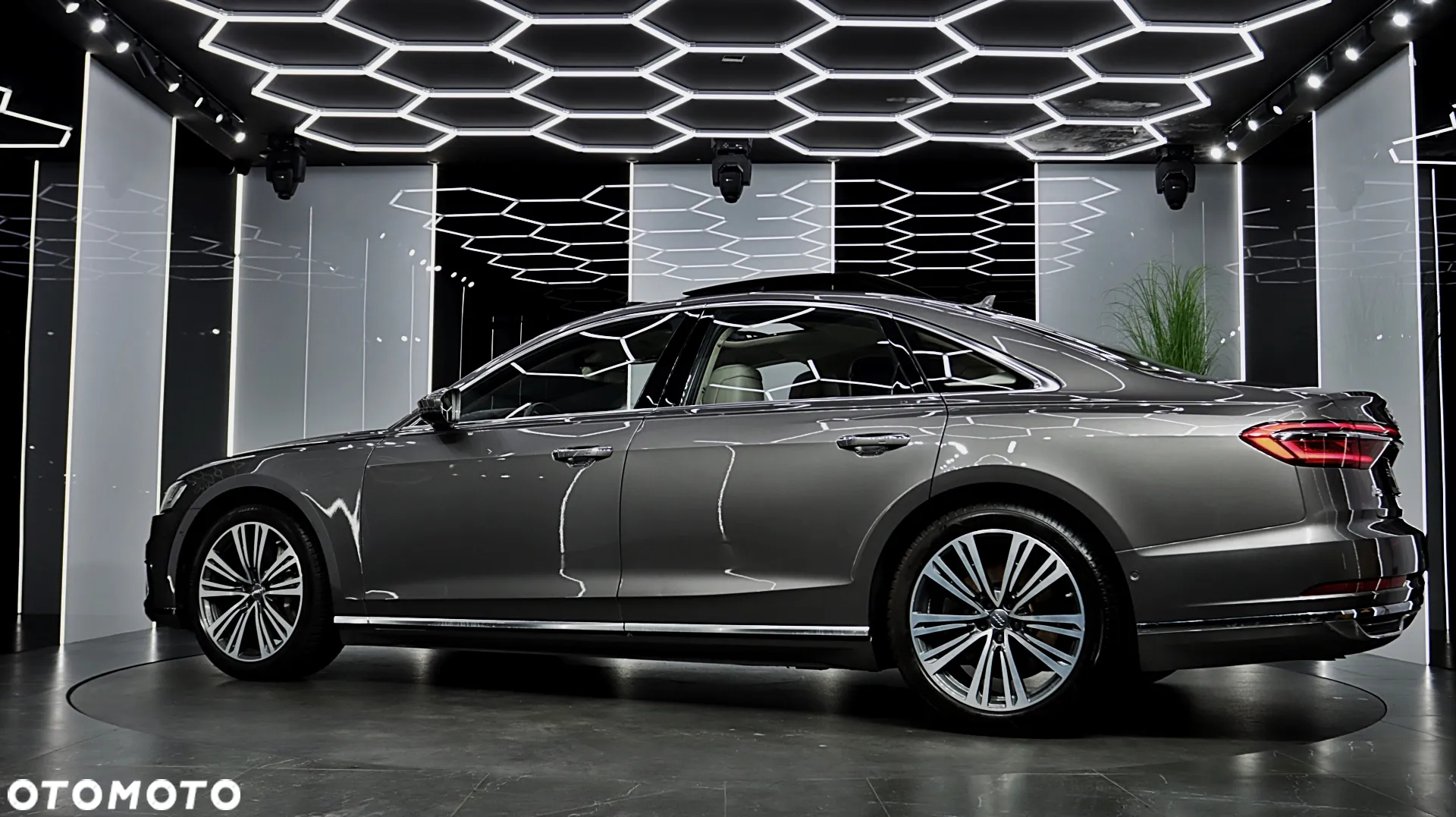 Audi A8 55 TFSI quattro tiptronic - 6