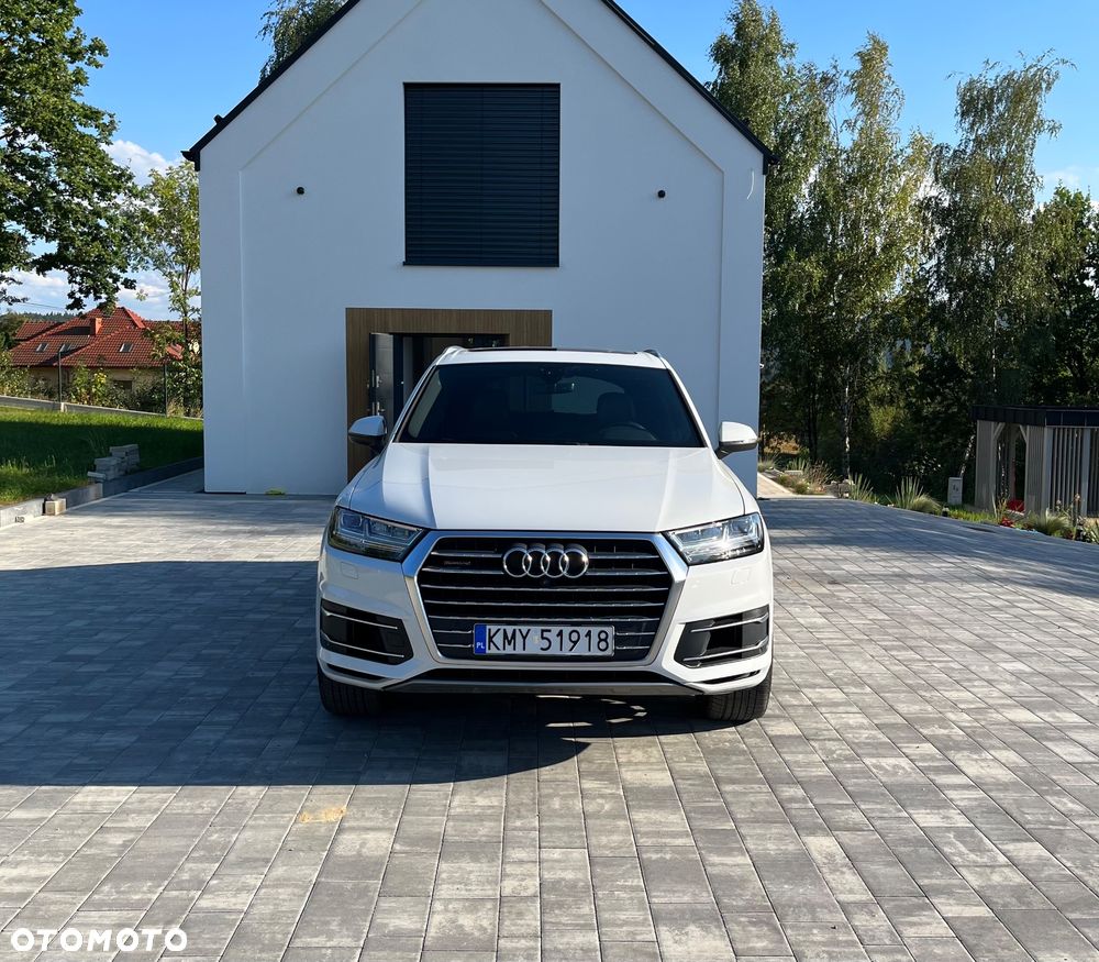 Audi Q7 - 10