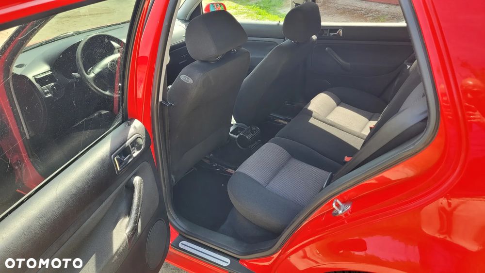 Volkswagen Golf 1.6 Comfortline - 6