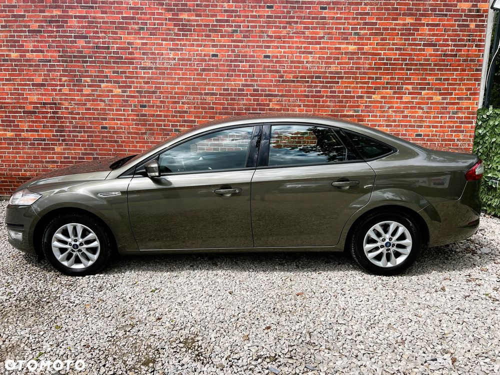 Ford Mondeo - 41