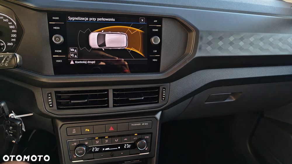 Volkswagen T-Cross - 25