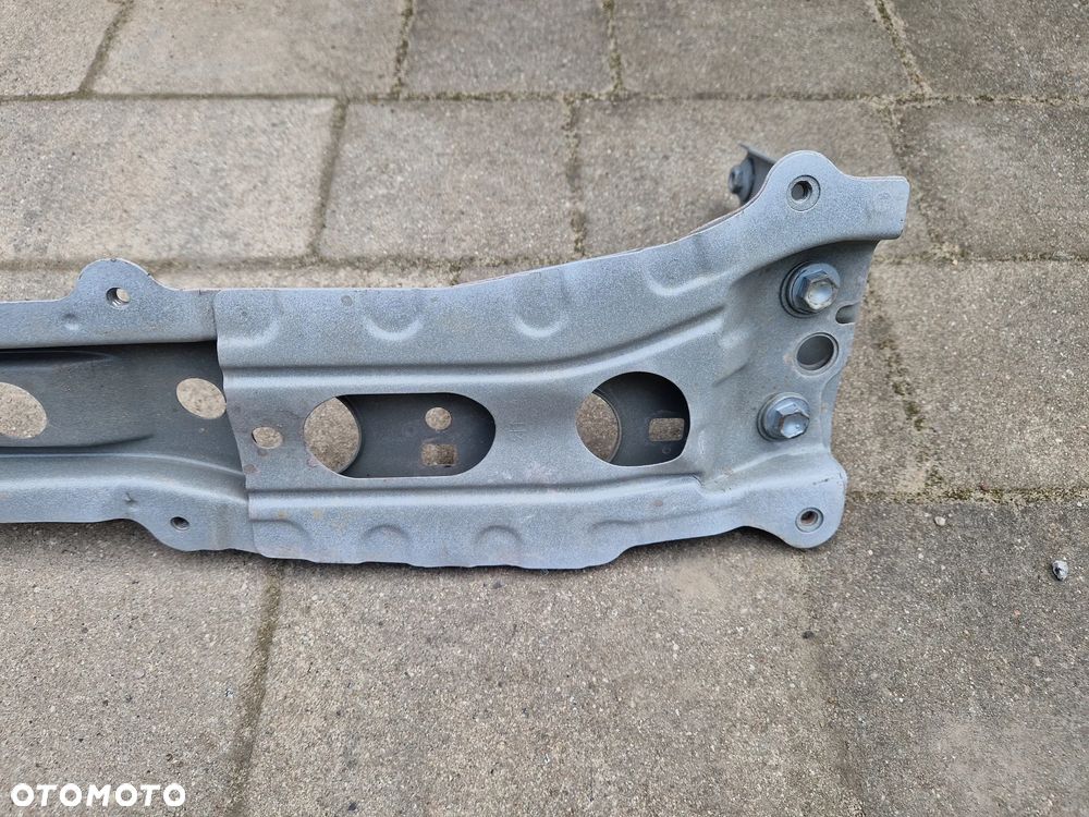 Dolna belka pod chlodnice Yaris Cross - 4