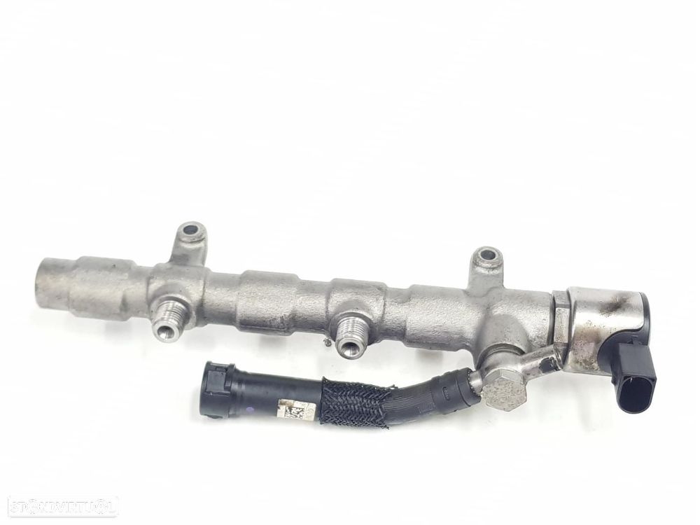 RAMPA INJETORA AUDI Q8 4MN - 1