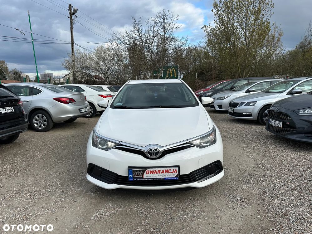 Toyota Auris - 4