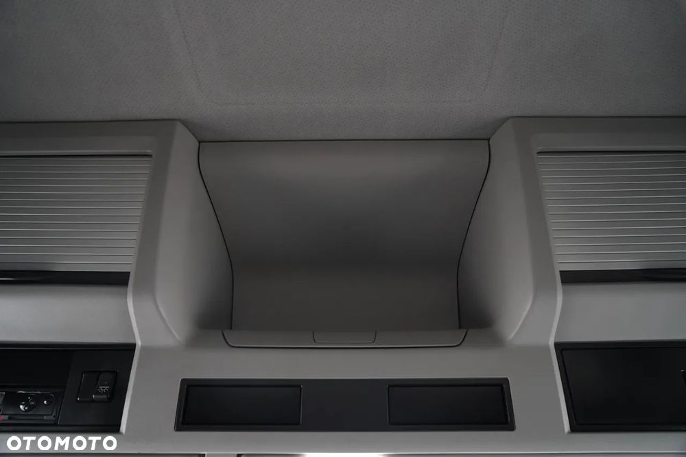 Volvo FH 460 / EURO 5 EEV  / I-SHIFT - 32