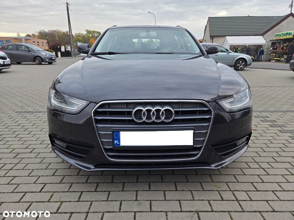 Audi A4 Avant 1.8 TFSI S line Sportpaket - 2