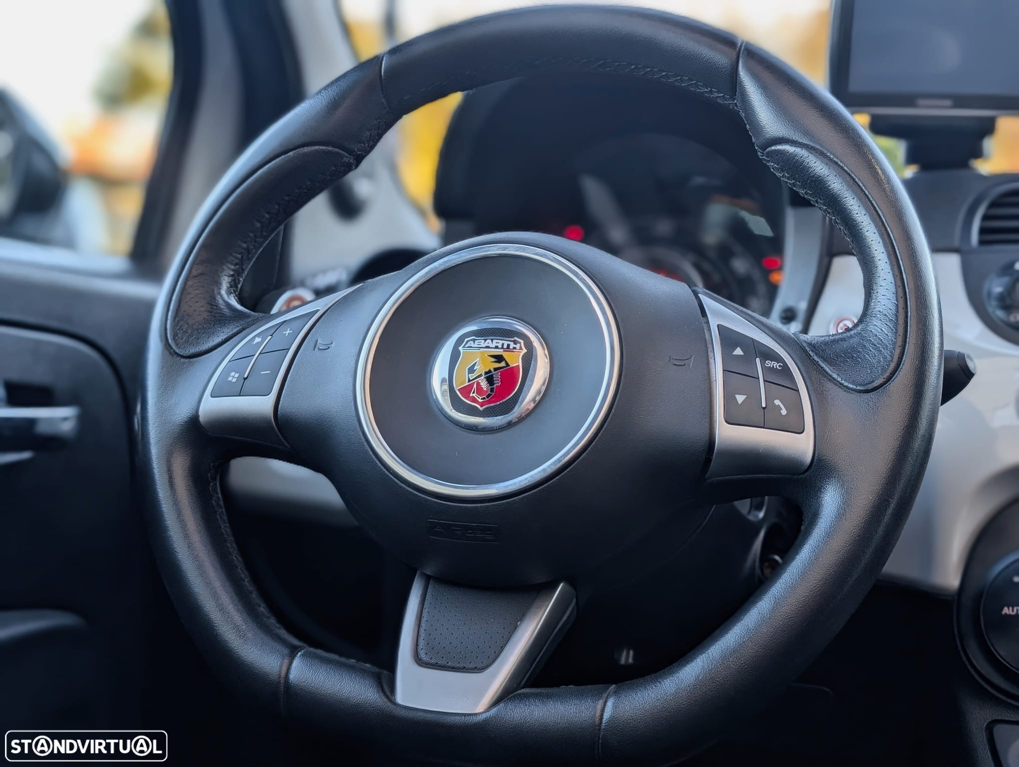 Abarth 500C 1.4 T-Jet Competizione - 12