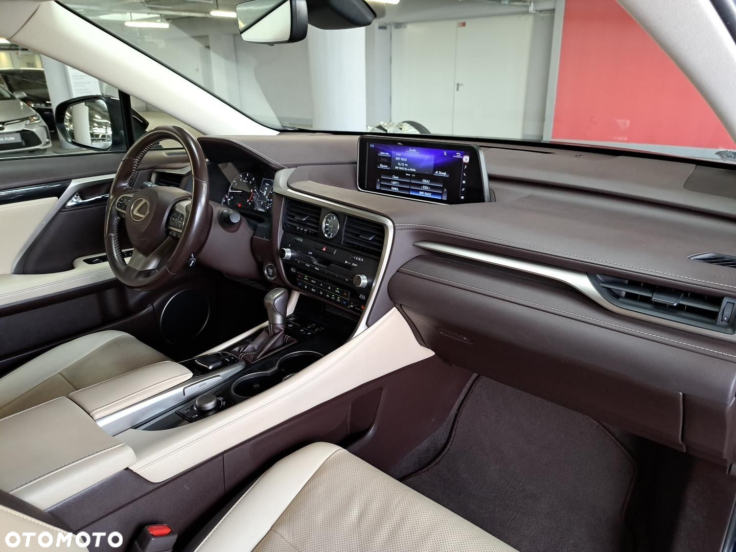Lexus RX - 16