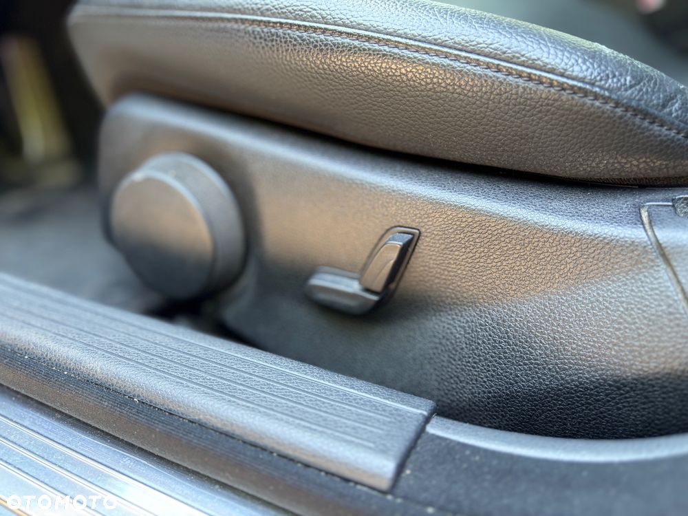 Mercedes-Benz Klasa C 180 Kompressor Automatik BlueEFFICIENCY Elegance - 14