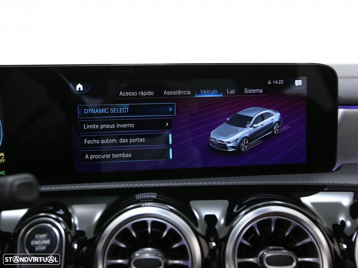 Mercedes-Benz A 250 Limousine e AMG Line - 29
