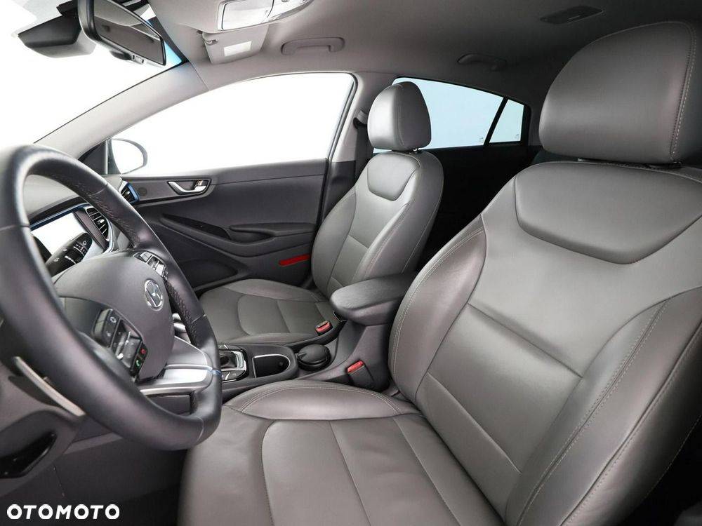 Hyundai IONIQ - 14