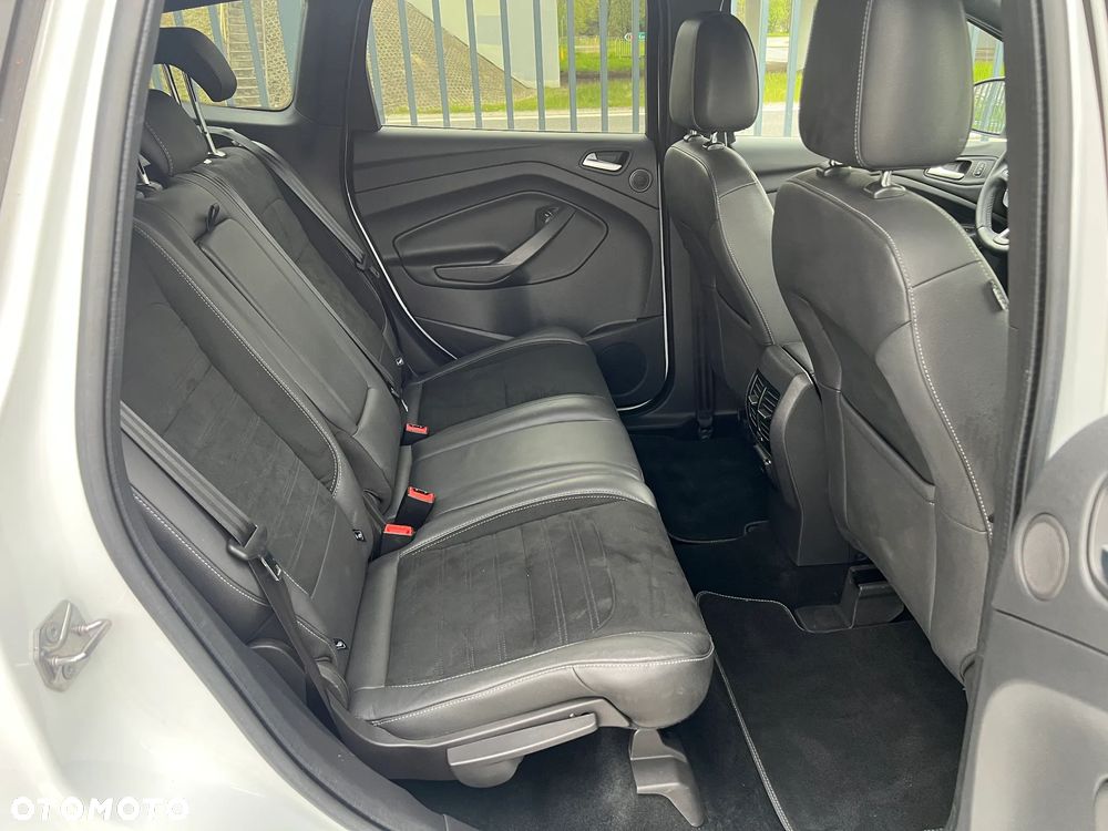 Ford Kuga 1.5 EcoBoost 4x4 ST-Line - 11