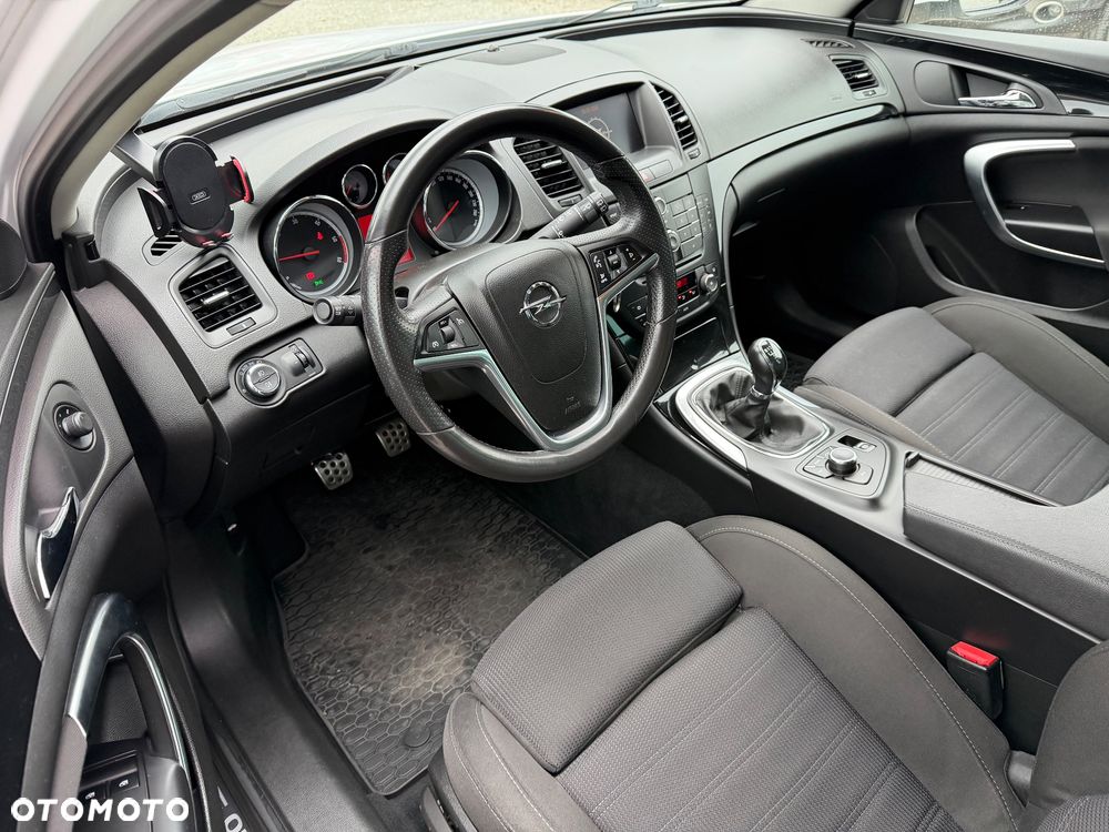 Opel Insignia 2.0 CDTI - 37