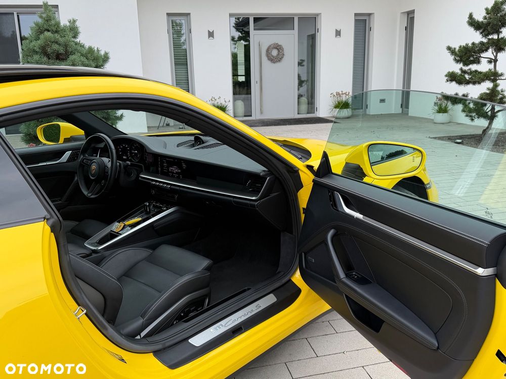 Porsche 911 Carrera S - 18