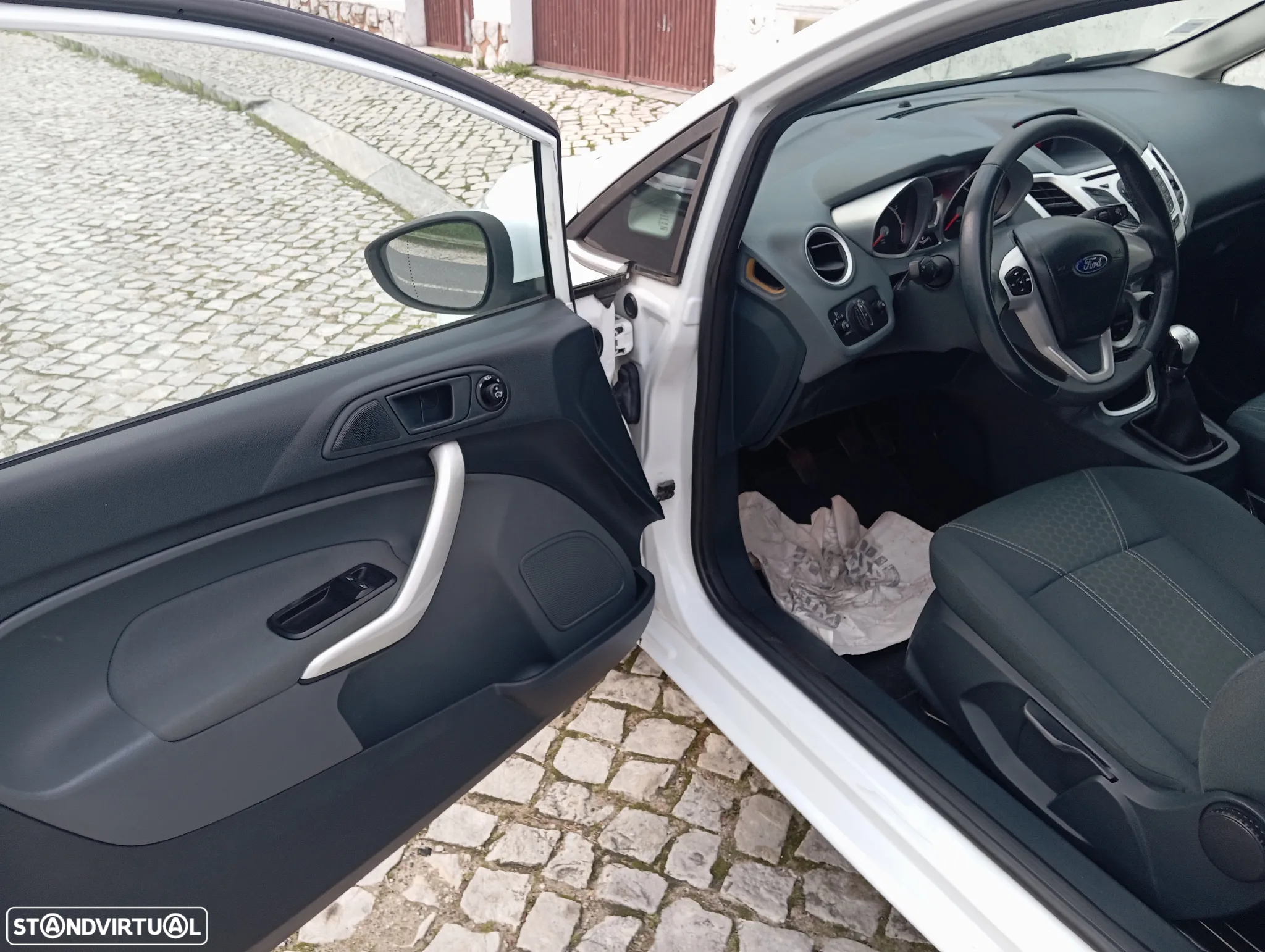 Ford Fiesta 1.25 Techno - 6