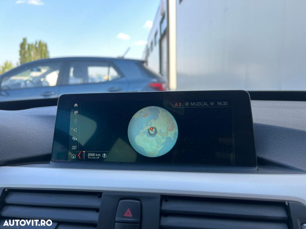 BMW Seria 3 - 12