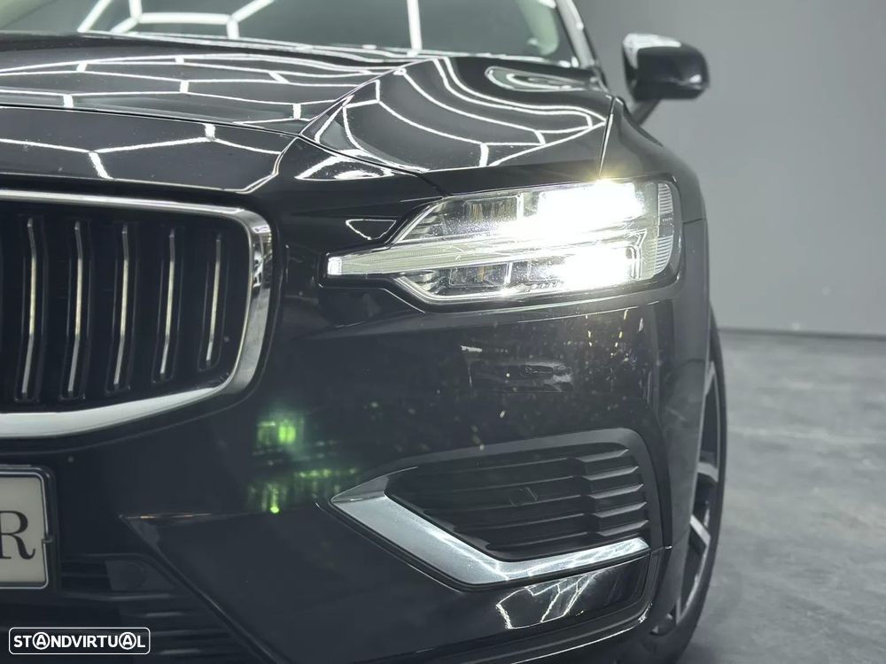 Volvo V60 2.0 T6 AWD TE Core - 38