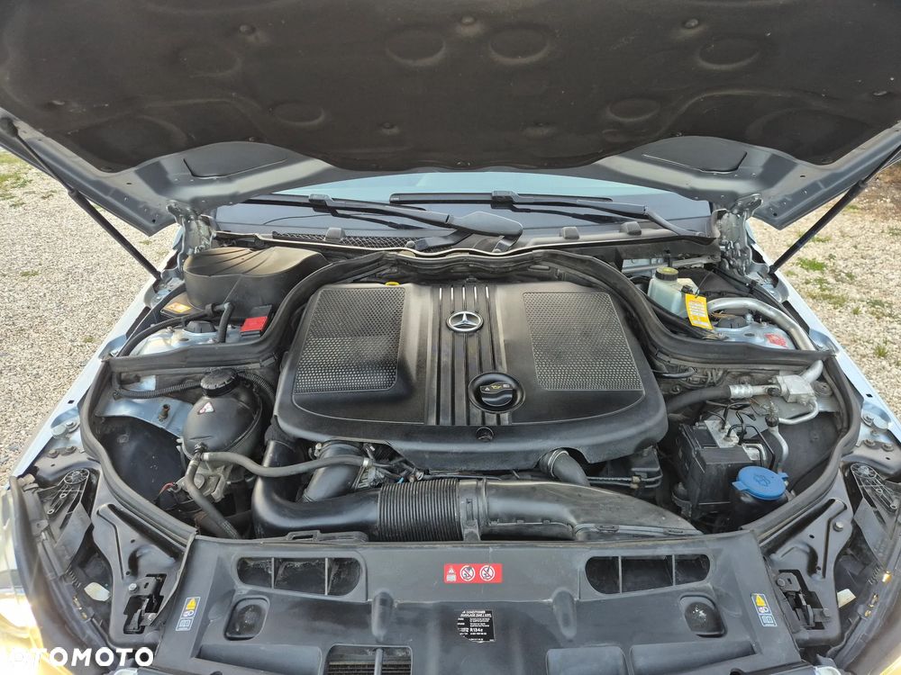 Mercedes-Benz Klasa C 220 CDI DPF (BlueEFFICIENCY) Avantgarde - 29