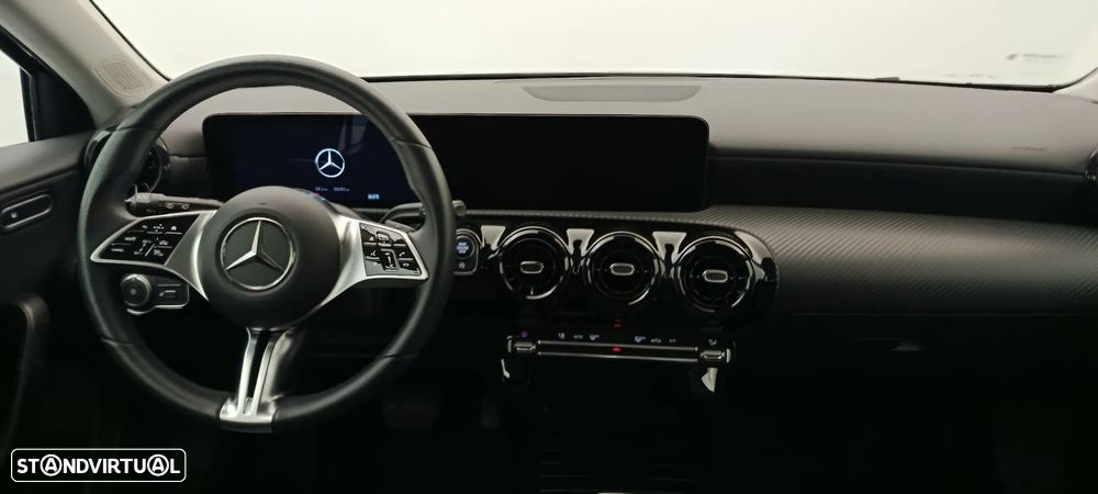 Mercedes-Benz A 200 Standard - 18