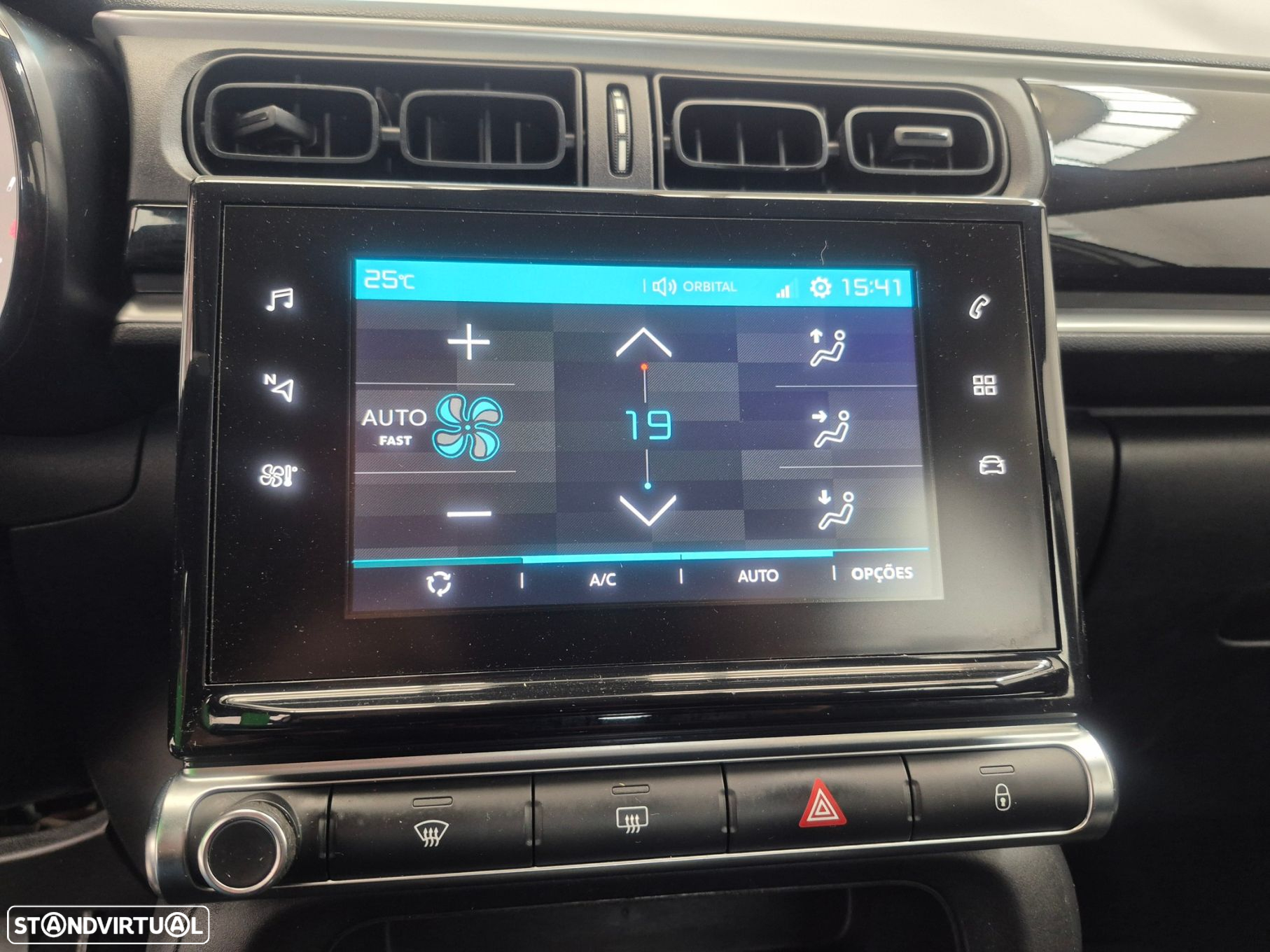 Citroën C3 1.2 PureTech Collection - 17