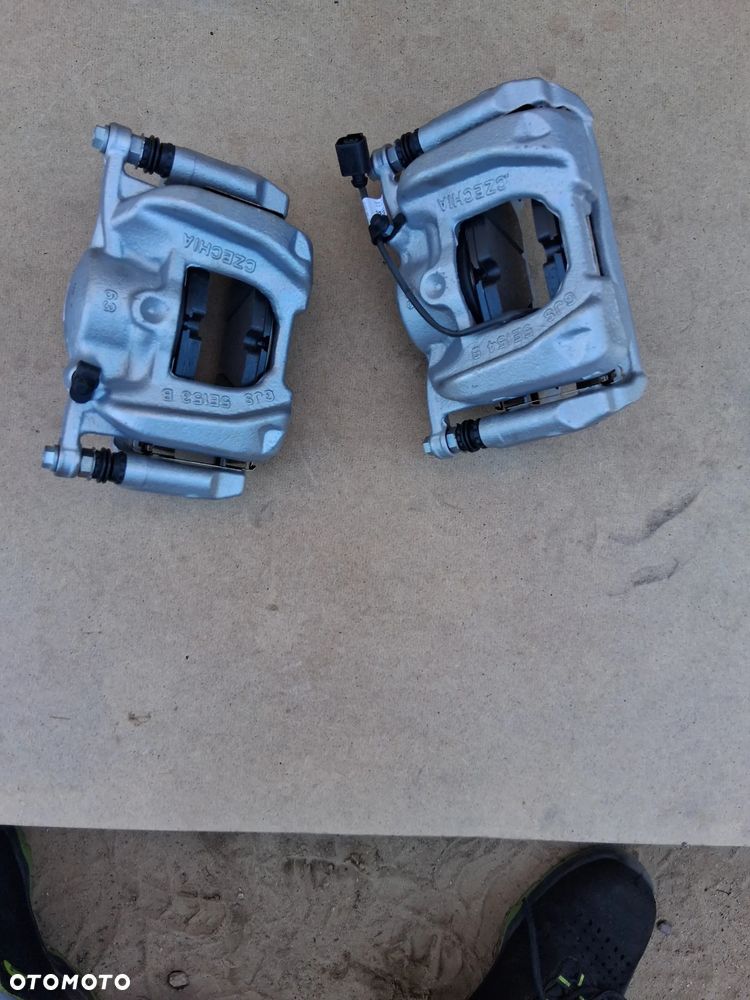 zacisk hamulca prawy lewy przod porsche macan 95c615105 - 1