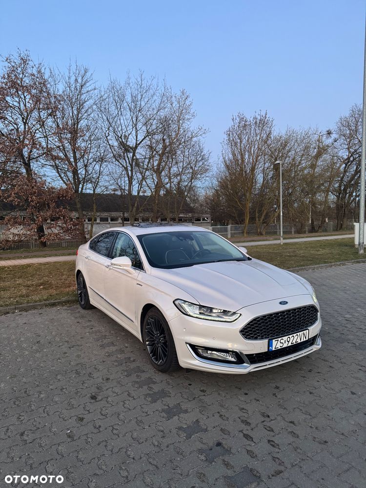 Ford Mondeo 2.0 Hybrid Vignale - 2