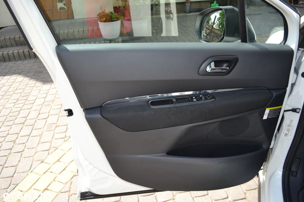 Peugeot 3008 1.6 HDi Trendy - 23