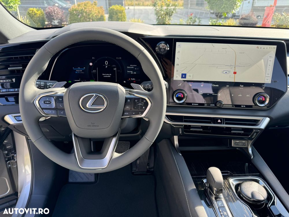 Lexus Seria RX - 8