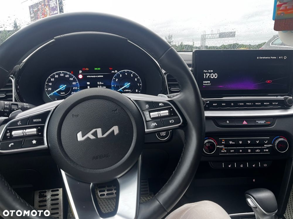 Kia Ceed 1.5 T-GDI Business Line Plus DCT - 17