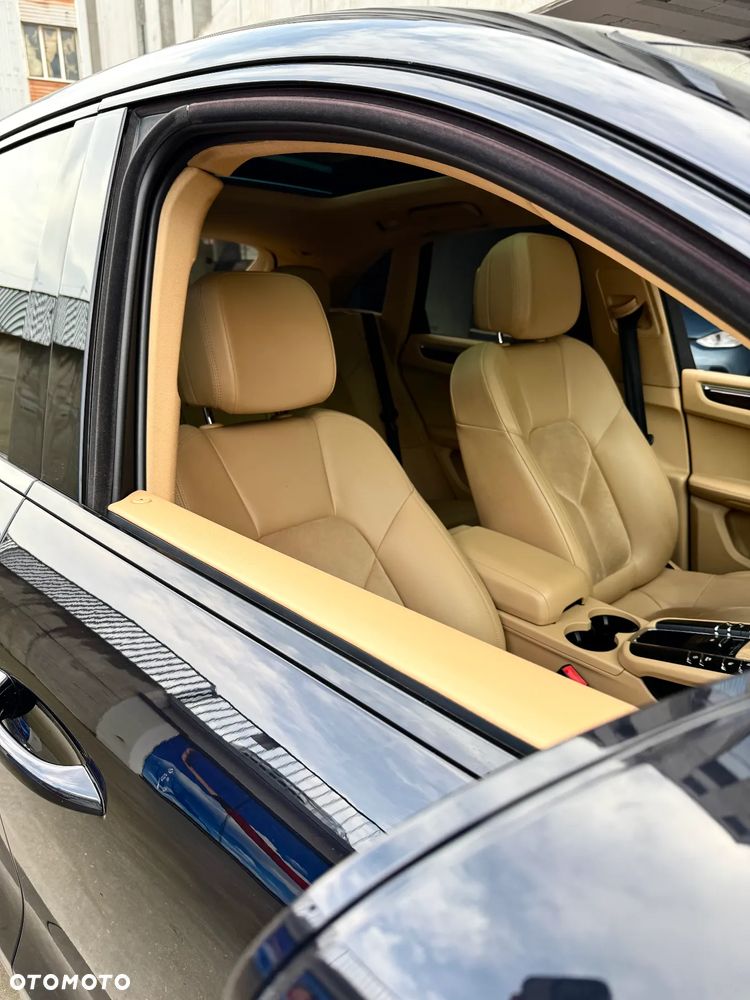 Porsche Macan S - 10