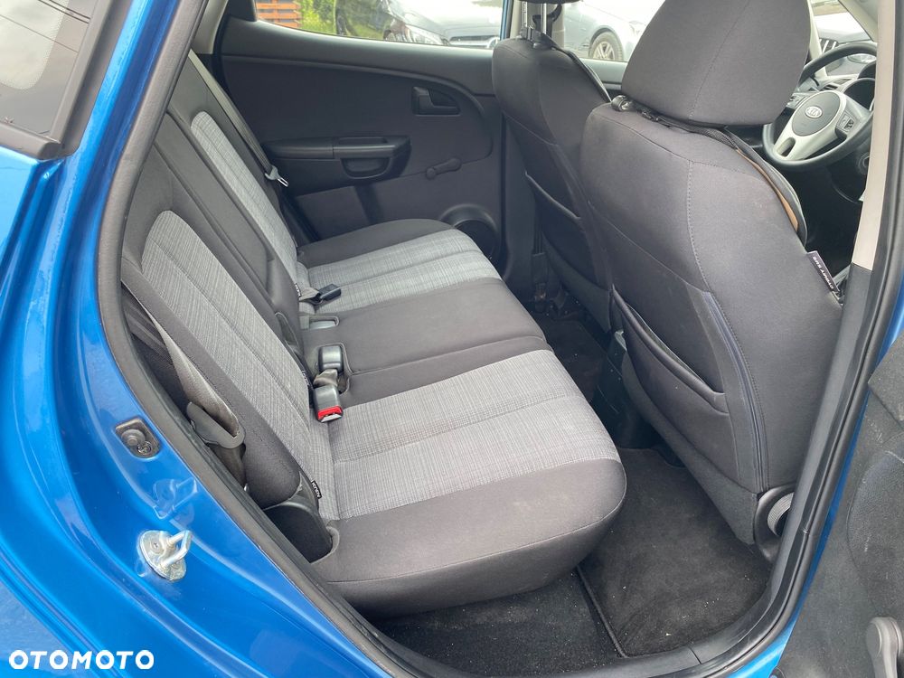 Kia Venga 1.6 CVVT Vision - 26