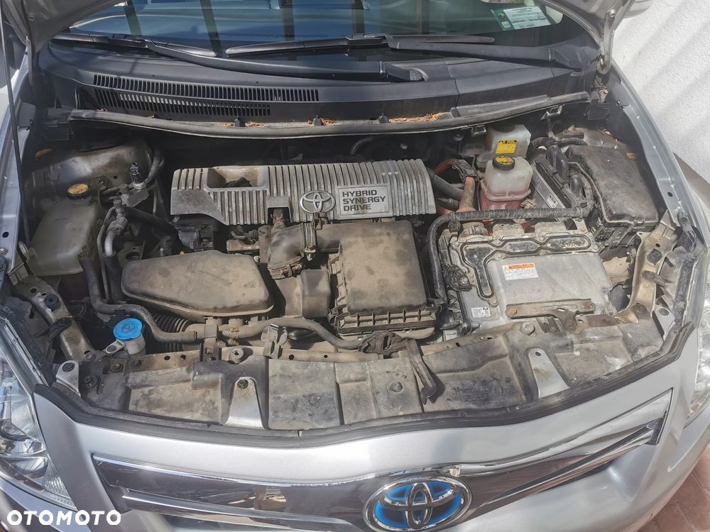 Toyota Auris 1.8 HSD Sol - 11