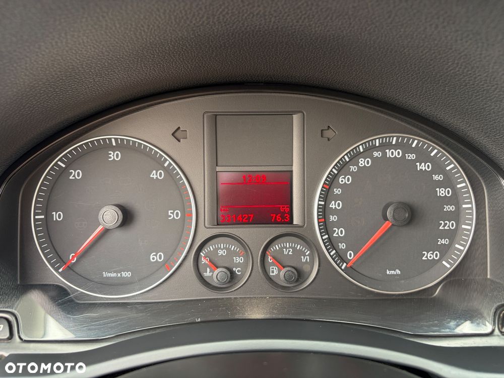 Volkswagen Golf 1.9 TDI Trendline - 24