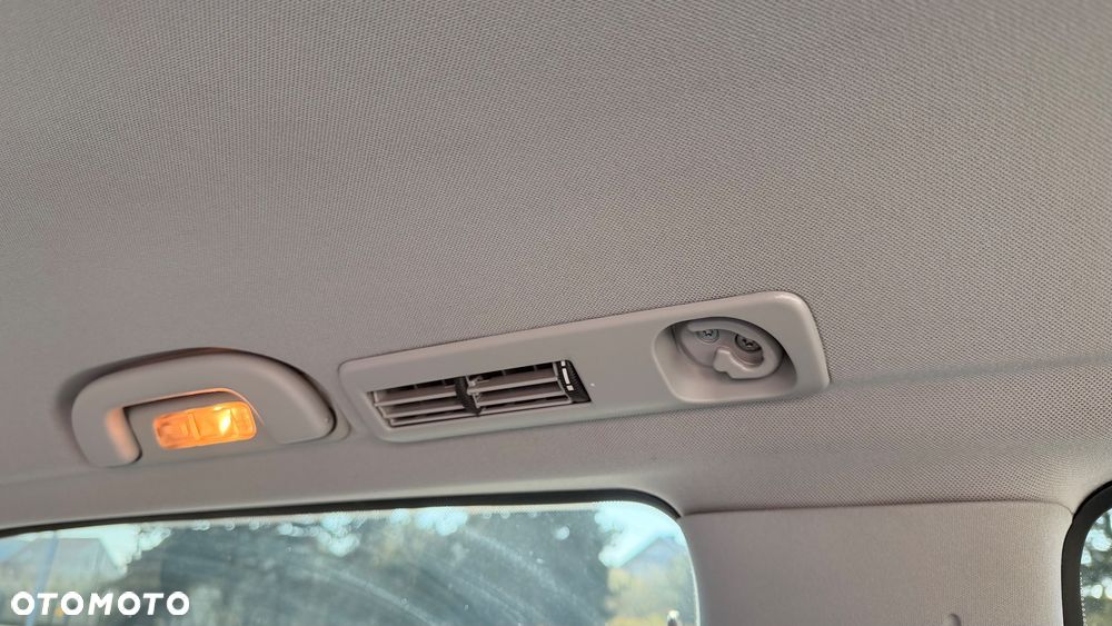 Mercedes-Benz Viano 3.0 CDI kompakt Automatik Ambiente Edition DPF - 25