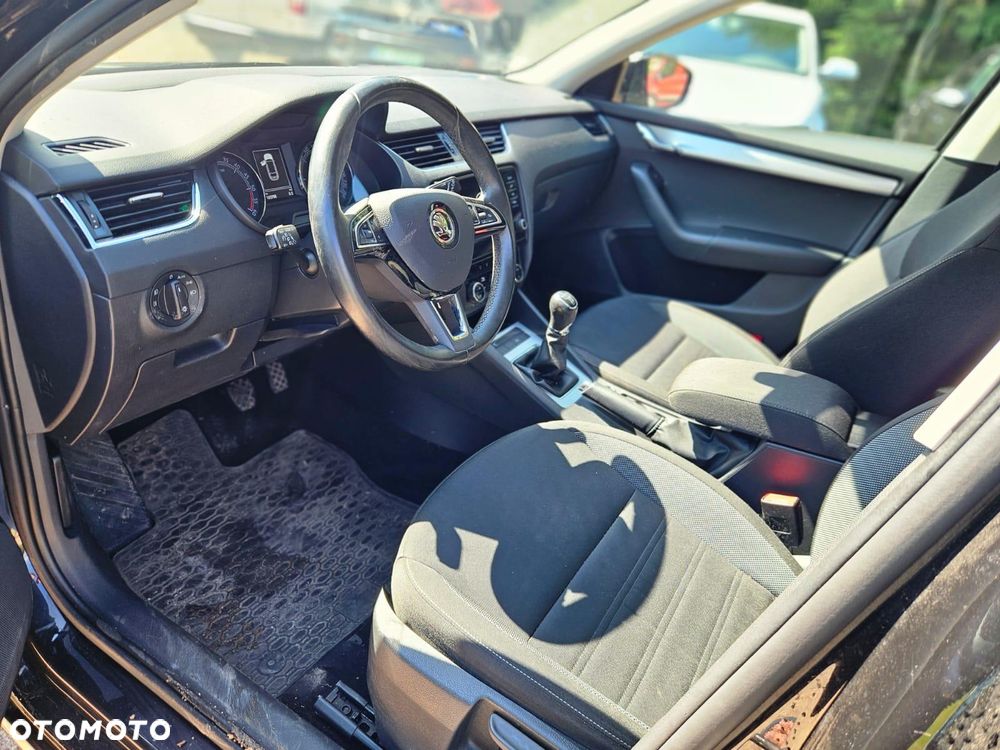 Skoda Octavia 1.6 TDI SCR Ambition - 32