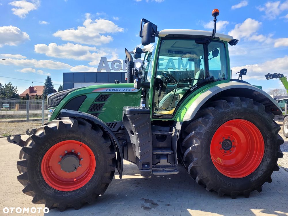 Fendt 714 Vario Profi SCR - 3
