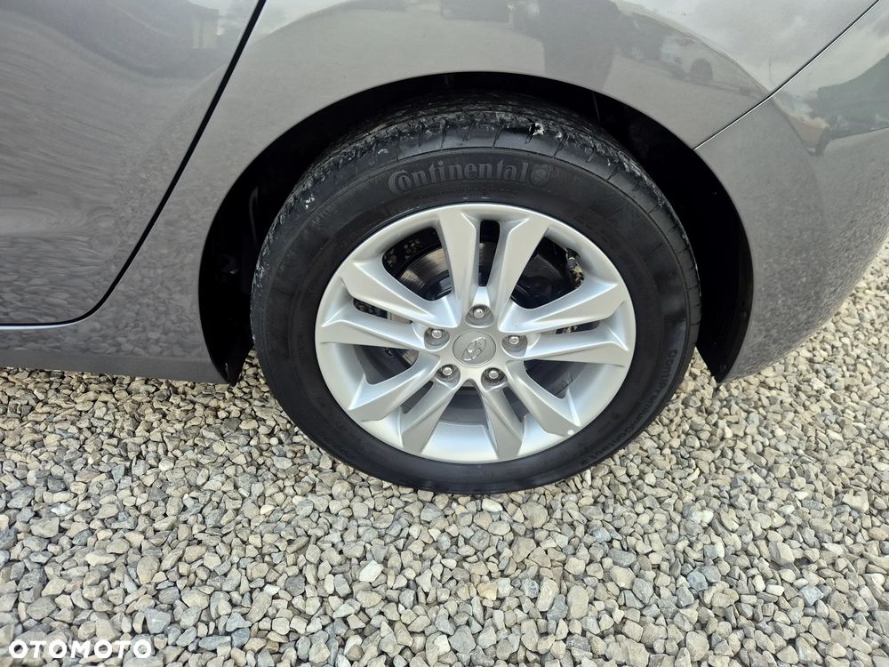 Hyundai i30 1.4 Intro Edition - 16