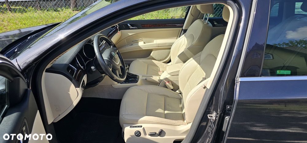 Skoda Superb 1.8 TSI Elegance DSG - 16