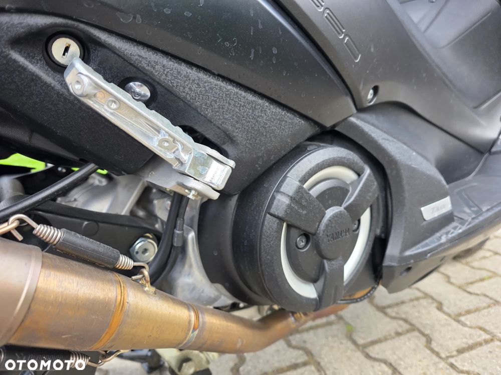 Yamaha Tmax - 22