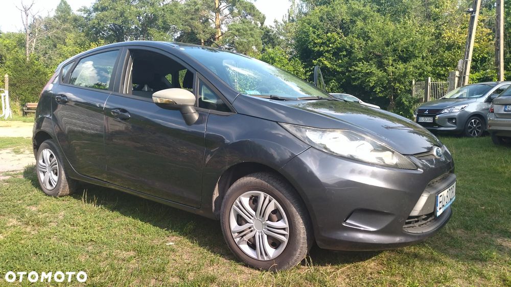Ford Fiesta 1.4 TDCi Ambiente - 9