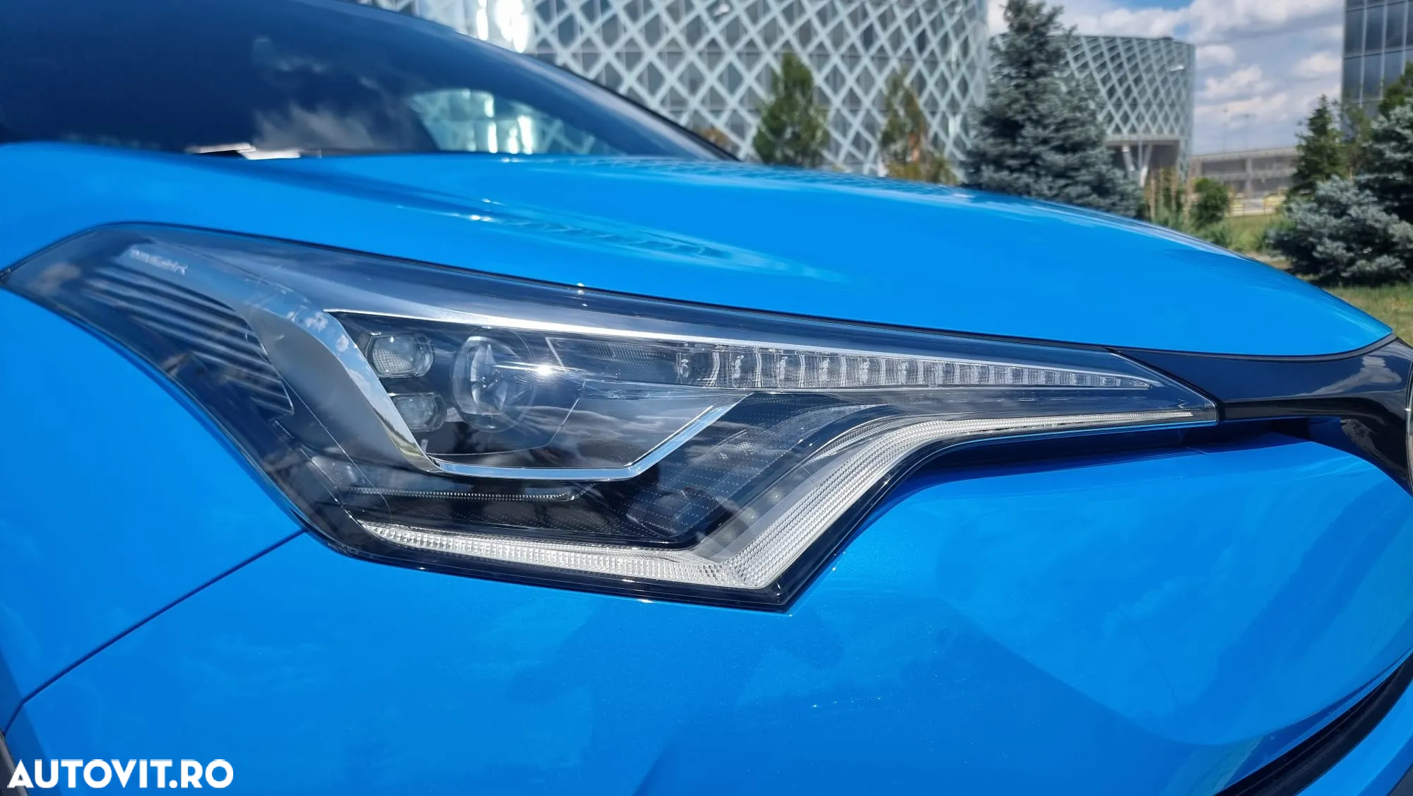 Toyota C-HR Hybrid Style - 8