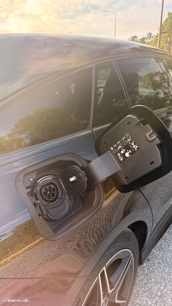 Mercedes-Benz CLA 250 e 8G-DCT AMG Line - 9