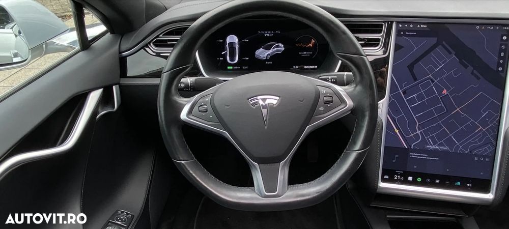 Tesla Model S - 17