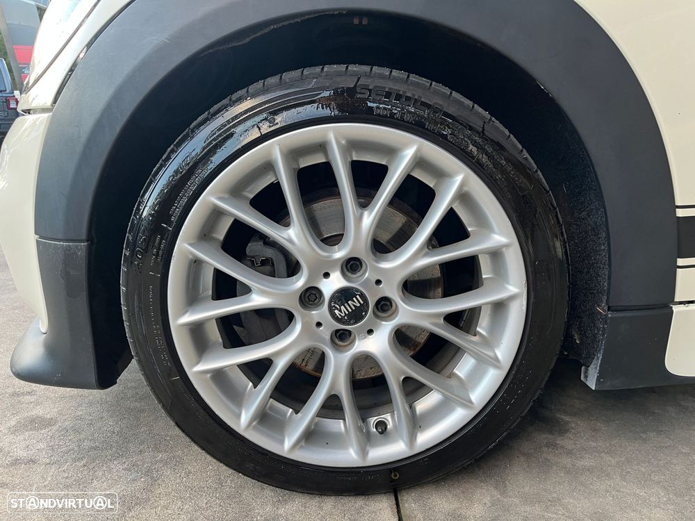 MINI 3 Portas Cooper D - 16