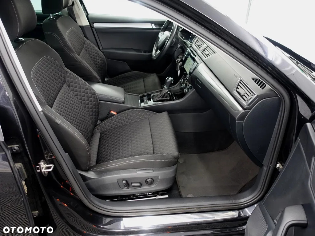 Skoda Superb 2.0 TDI Style DSG - 7
