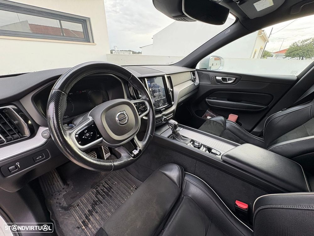 Volvo XC 60 2.0 D4 R-Design Geartronic - 6