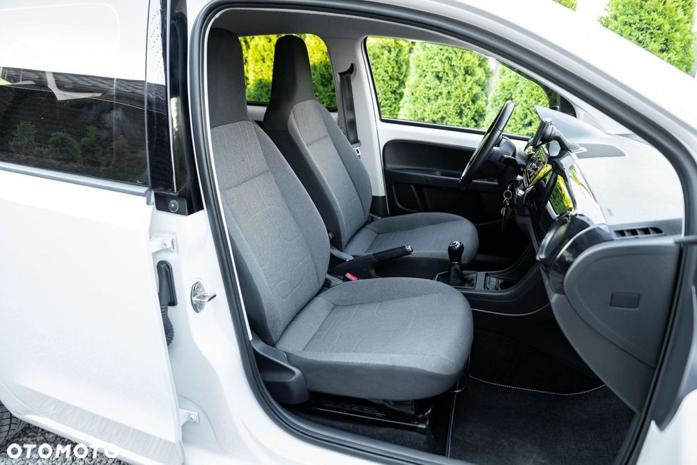 Volkswagen up! - 19