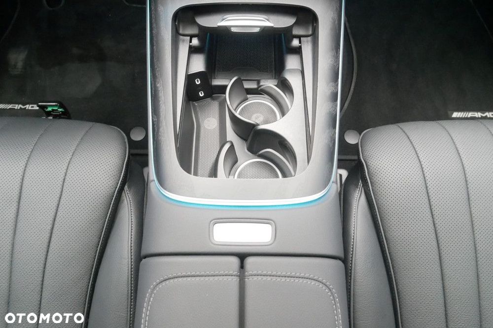 Mercedes-Benz Klasa E - 11